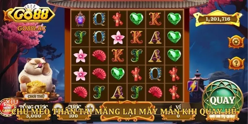 Chú mèo thần tài mang lại may mắn khi quay hũ